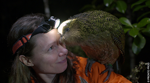 Origine native, Deidre et l'oiseau Kakapo Origine native, Deidre et l'oiseau Kakapo